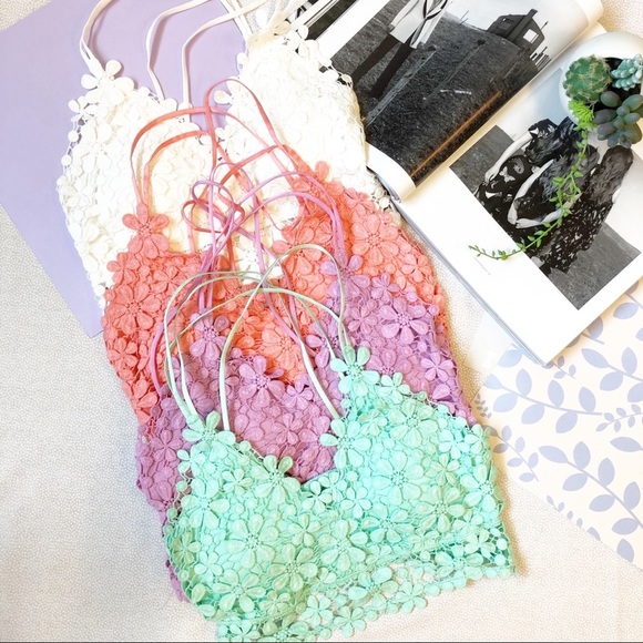 Floral Lace Eyelet Padded Bratelle Top in Pistachio Mint - Picture 7 of 8